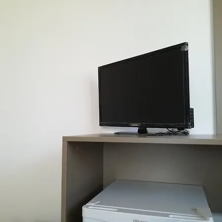 Siana House 2*