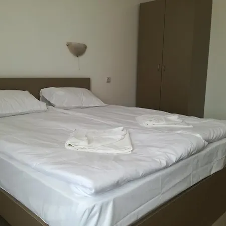 Siana House Πανσιόν 2*