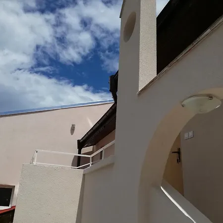 Siana House Πανσιόν