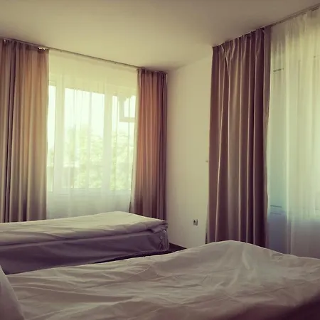 Πανσιόν Siana House