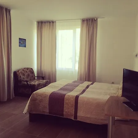 Siana House Ράβντα