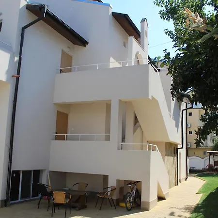 Siana House Πανσιόν